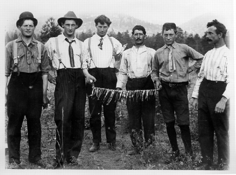 The Hargreaves Brothers: Frank, Roy, George, (unknown), Jack, (unknown), 1922-1930, Mount Robson. Credit: Ishbel Cochrane.