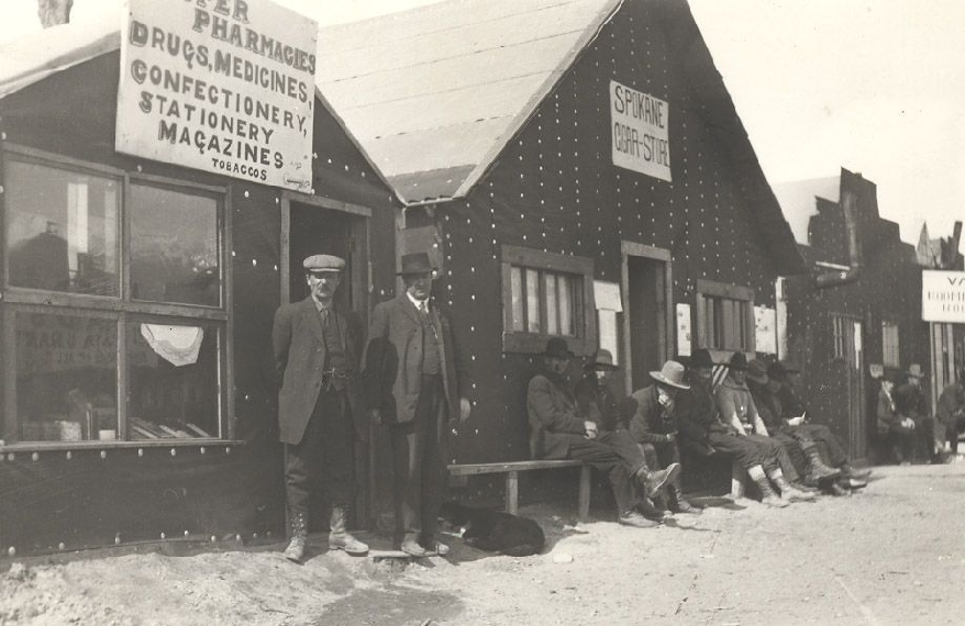 Mile 49 buildings, 1913. Henningville (Mile 49), Tete Jaune area. Jowett Collection