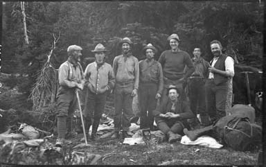 A.O. Wheeler, Donald “Curly” Phillips, Harry Blagden, Ned Hollister, Charles Walcott Jr., James Shand-Harvey, Casey Jones and Rev. George B. Kinney, near Maligne Lake, Smithsonian-ACC Robson Expedition Photo: Byron Harmon, 1911